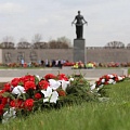 Возложение цветов к памятнику Мать-Родина в г. Санкт-Петербург!